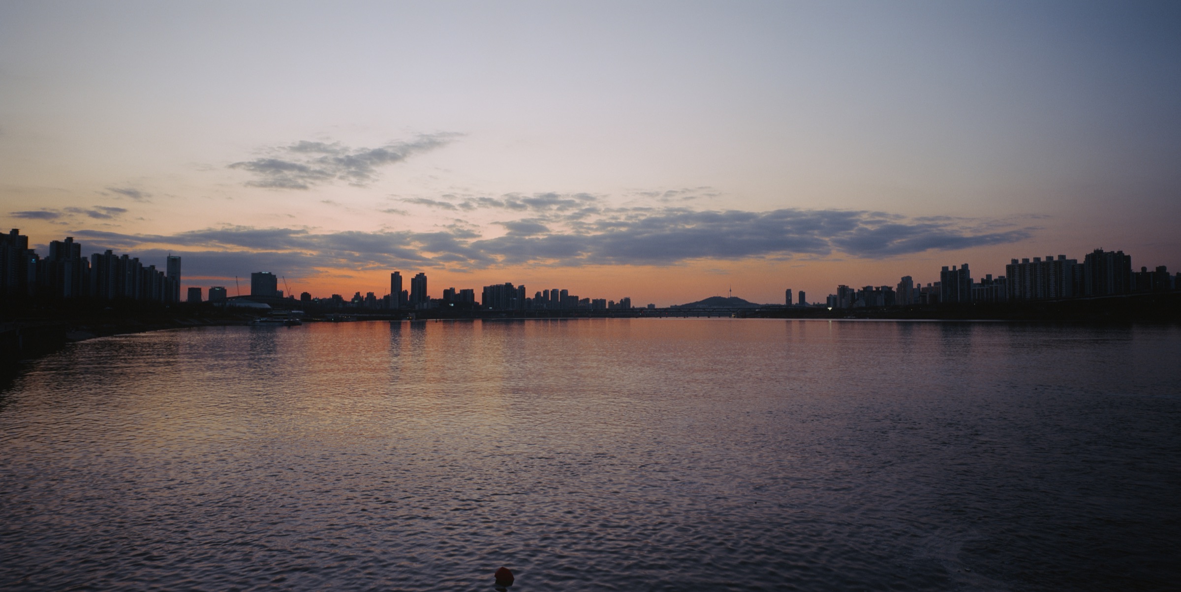 Han River at dusk on Rodenstock Grandagon-N 75 mm, 6×12 on Ektachrome E100